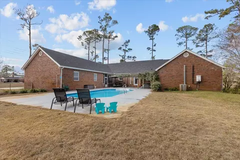Exterior - 200 N Cheryl Dr, Perry, FL 32347 photo 18 of 25