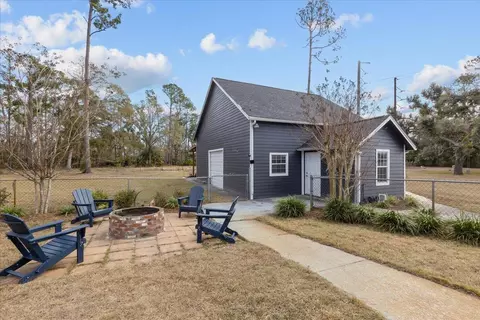 Exterior - 200 N Cheryl Dr, Perry, FL 32347 photo 14 of 25