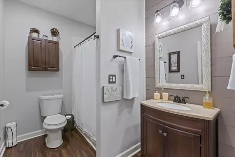 Bath - 200 N Cheryl Dr, Perry, FL 32347 photo 1 of 5