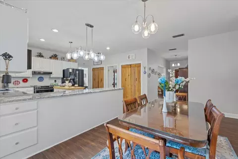 Dining - 200 N Cheryl Dr, Perry, FL 32347 photo 3 of 3