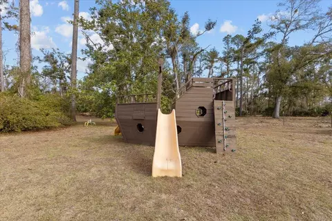 Exterior - 200 N Cheryl Dr, Perry, FL 32347 photo 17 of 25