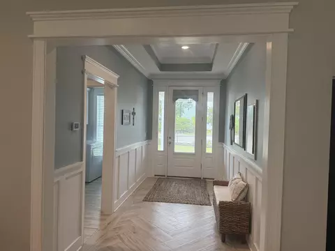 Entry Way - 332 Royal Tern Ct, Carrabelle, FL 32322 photo 2 of 5