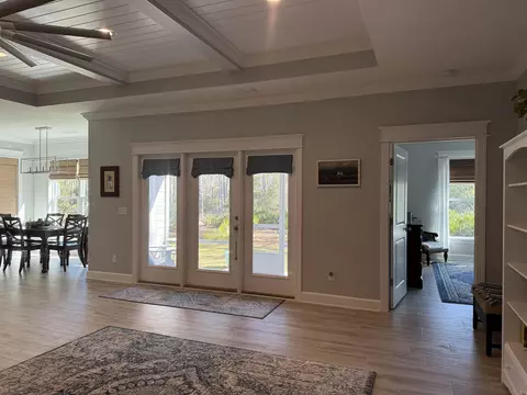 Entry Way - 332 Royal Tern Ct, Carrabelle, FL 32322 photo 4 of 5