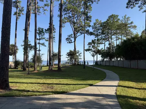 View/Area - 332 Royal Tern Ct, Carrabelle, FL 32322 photo 1 of 2