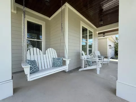 Exterior - 332 Royal Tern Ct, Carrabelle, FL 32322 photo 5 of 8