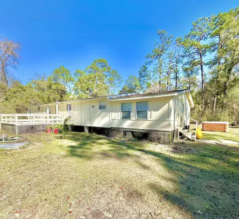 221 Woodville Hwy, Crawfordville, FL 32327
