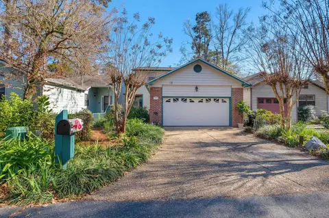 1711 Silverwood Dr, Tallahassee, FL 32301