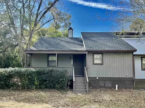 1556 Twin Lakes Cir, Tallahassee, FL 32311