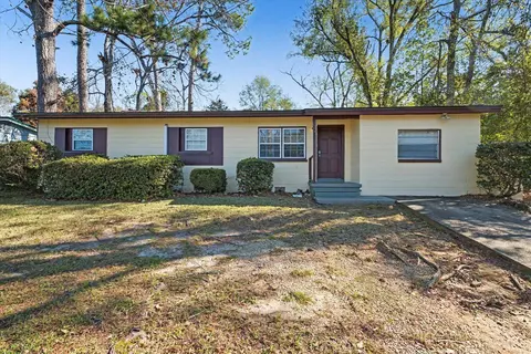 817 S Lipona Rd, Tallahassee, FL 32304