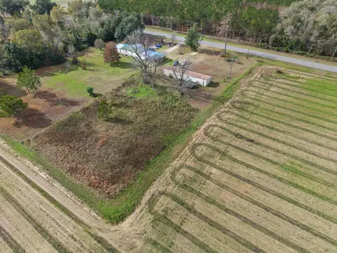 5350 Basswood Rd, Bascom, FL 32423 photo 4