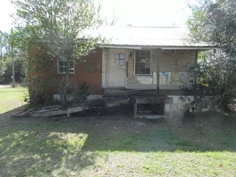 22 Smith Ln, Chattahoochee, FL 32324