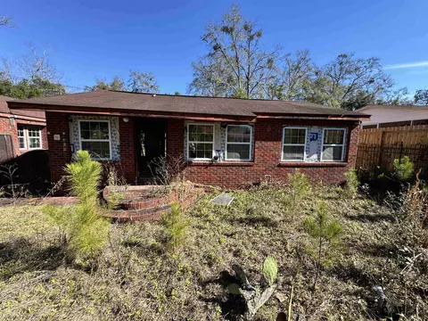 409 SE 3rd St, Havana, FL 32333