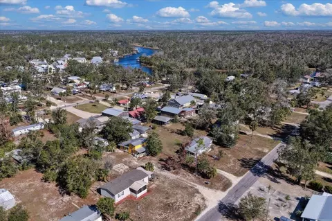 View/Area - 1601 SE First Ave, Steinhatchee, FL 32359 photo 8 of 10