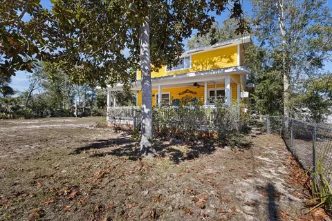 Exterior - 1601 SE First Ave, Steinhatchee, FL 32359 photo 7 of 15
