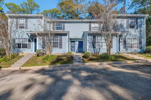 2189 N Timberwood Cir, Tallahassee, FL 32304