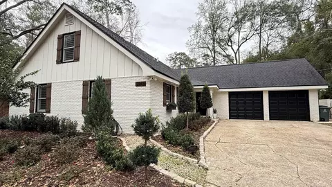 2243 Trescott Dr, Tallahassee, FL 32308