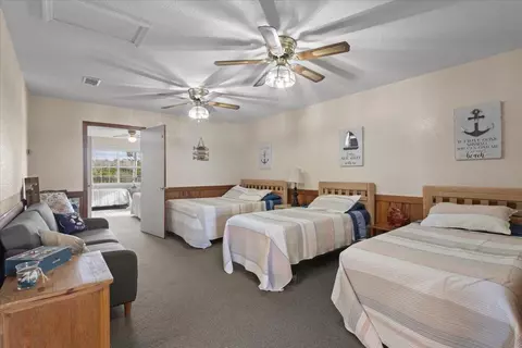 Bedroom - 14076 Spring Warrior Rd, Perry, FL 32348 photo 5 of 11