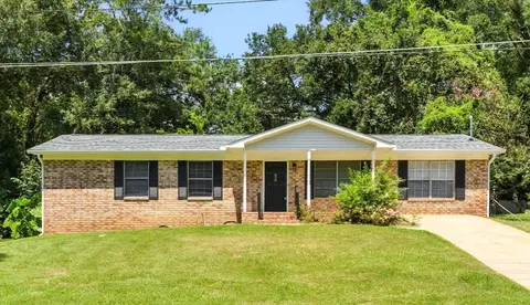 2752 Raintree Cir, Tallahassee, FL 32308
