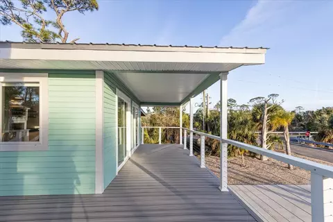 Exterior - 201 NW First Ave, Steinhatchee, FL 32359 photo 12 of 13