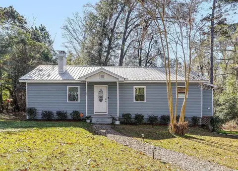 1111 S Magnolia Dr, Quincy, FL 32351