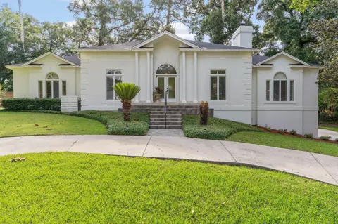 2825 Asbury Hill Dr, Tallahassee, FL 32312