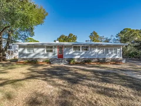 572 Mashes Sands Rd, Panacea, FL 32346
