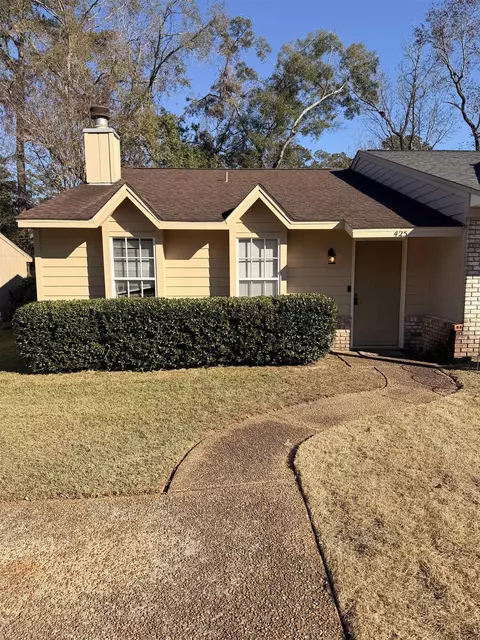 425 High Point Ln, Tallahassee, FL 32301