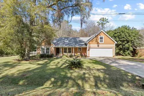 1928 Harriet Dr, Tallahassee, FL 32303