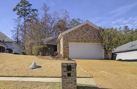 1726 Riverbirch Holw, Tallahassee, FL 32308