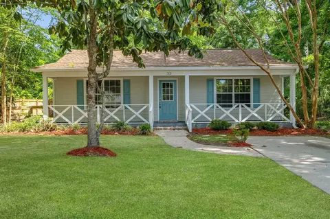 32 Pirates Cove Ln, Saint Marks, FL 32355