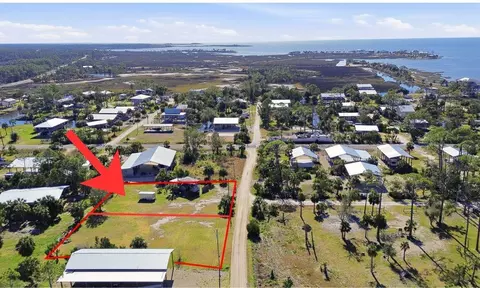 21380 Egret Ln, Perry, FL 32348