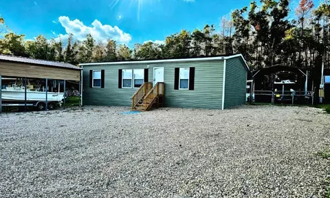 1121 NE Vaughn Ln, Steinhatchee, FL 32359