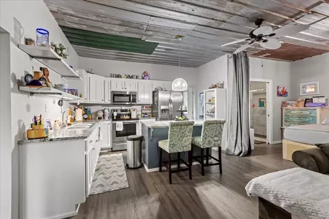 Kitchen - 117 Ridge Rd, Perry, FL 32348 photo 6 of 10