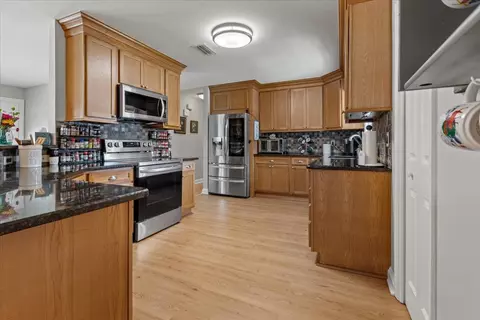 Kitchen - 117 Ridge Rd, Perry, FL 32348 photo 2 of 10