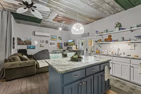 Kitchen - 117 Ridge Rd, Perry, FL 32348 photo 7 of 10