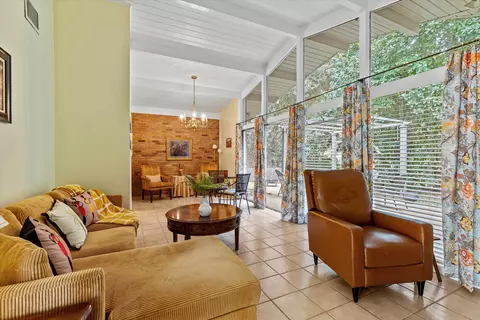 625 N Calhoun St, Quincy, FL 32351