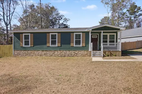 2402 Pennlyn Dr, Tallahassee, FL 32308