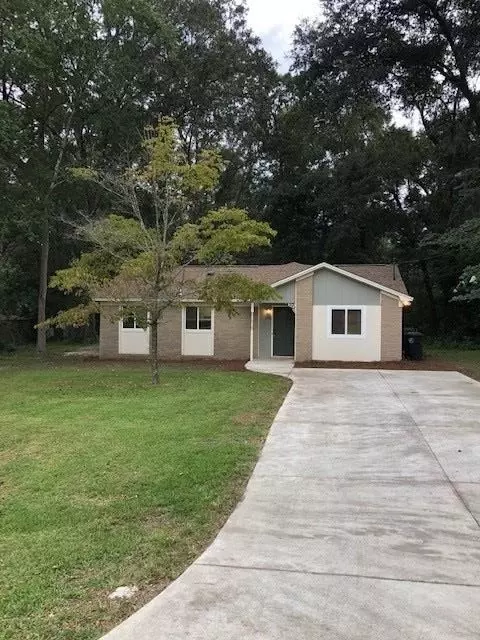 6732 Secretariat Dr, Tallahassee, FL 32309