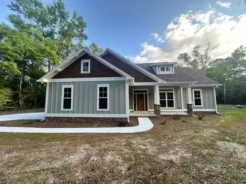 80 Basswood Dr, Crawfordville, FL 32327