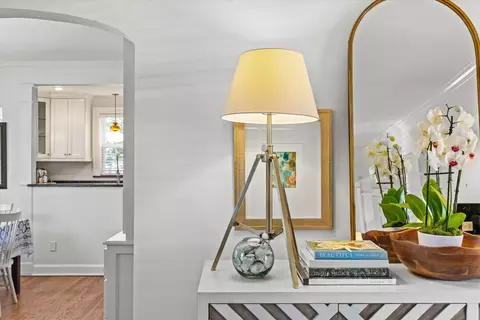 Entry Way - 2017 E Forest Dr, Tallahassee, FL 32303 photo 3 of 7