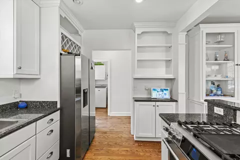 Kitchen - 2017 E Forest Dr, Tallahassee, FL 32303 photo 5 of 5