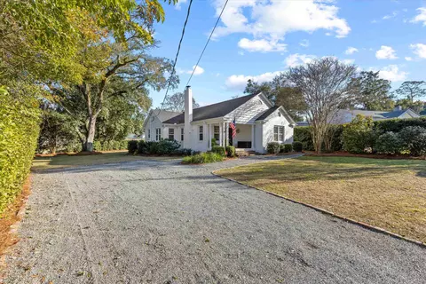 Exterior - 2017 E Forest Dr, Tallahassee, FL 32303 photo 9 of 22