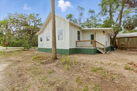 Exterior - 209 SE 10th St, Steinhatchee, FL 32359 photo 9 of 10