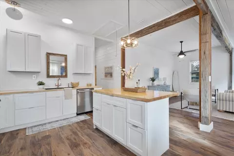 Kitchen - 209 SE 10th St, Steinhatchee, FL 32359 photo 4 of 8