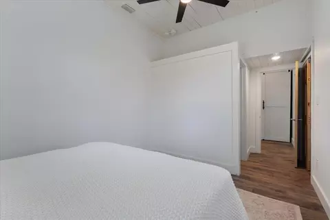 Bedroom - 209 SE 10th St, Steinhatchee, FL 32359 photo 2 of 7