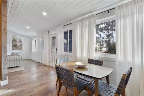 Dining - 209 SE 10th St, Steinhatchee, FL 32359 photo 2 of 2