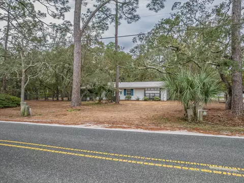 Exterior - 31 Levy Bay Rd, Panacea, FL 32346 photo 5 of 10
