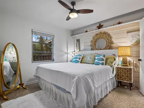 Bedroom - 31 Levy Bay Rd, Panacea, FL 32346 photo 6 of 8