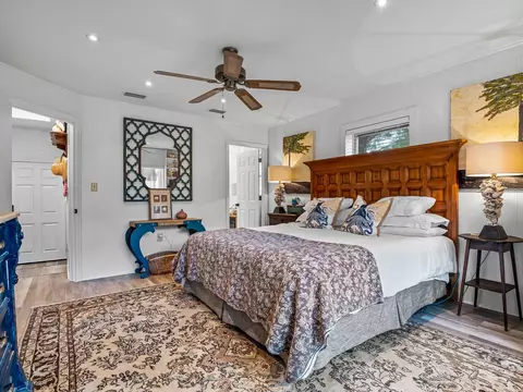 Bedroom - 31 Levy Bay Rd, Panacea, FL 32346 photo 2 of 8