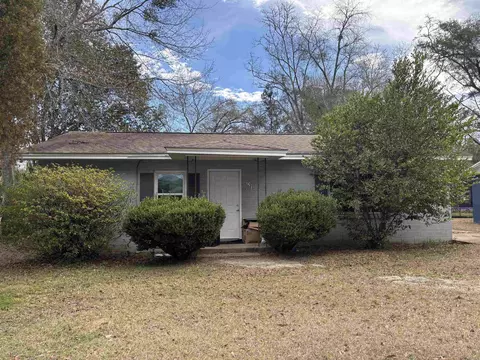 733 S Shelfer St, Quincy, FL 32351